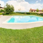 아파트 Le Acetaie With Shared Pool - Happy