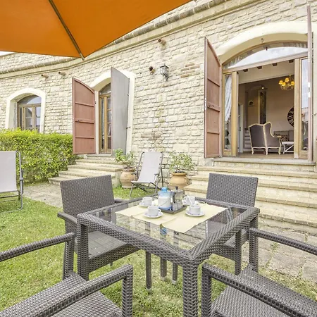 Le Acetaie With Shared Pool - Happy