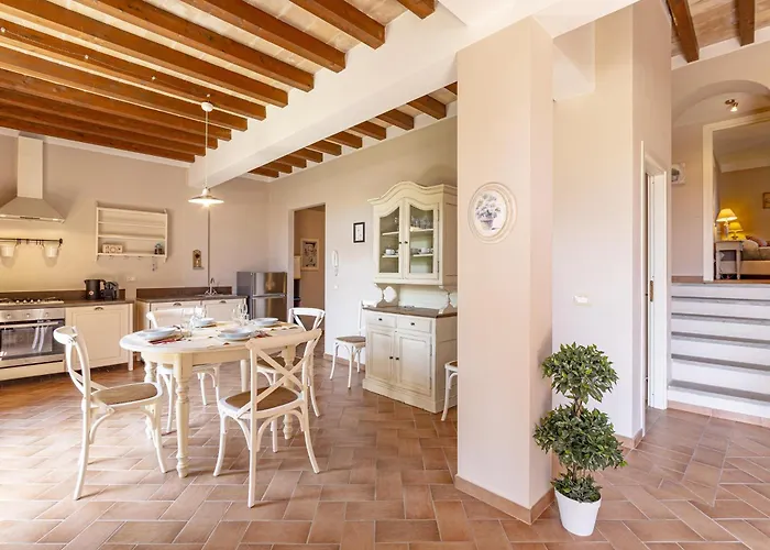 Le Acetaie With Shared Pool - Happy